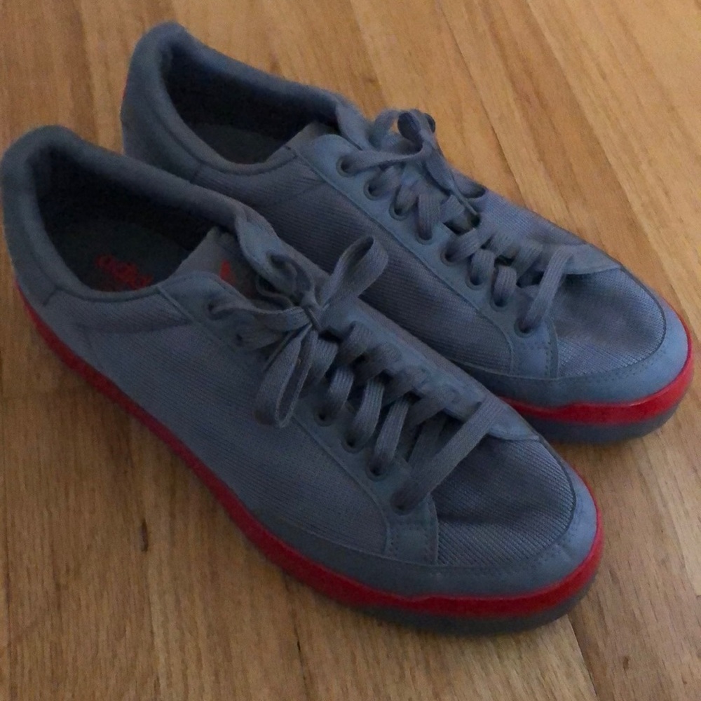 Retro Adidas casual sneakers